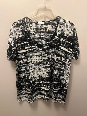 Women's Soprano Blouse, Size L, Black White geo pattern, Short Sleeve, Ex Cond!